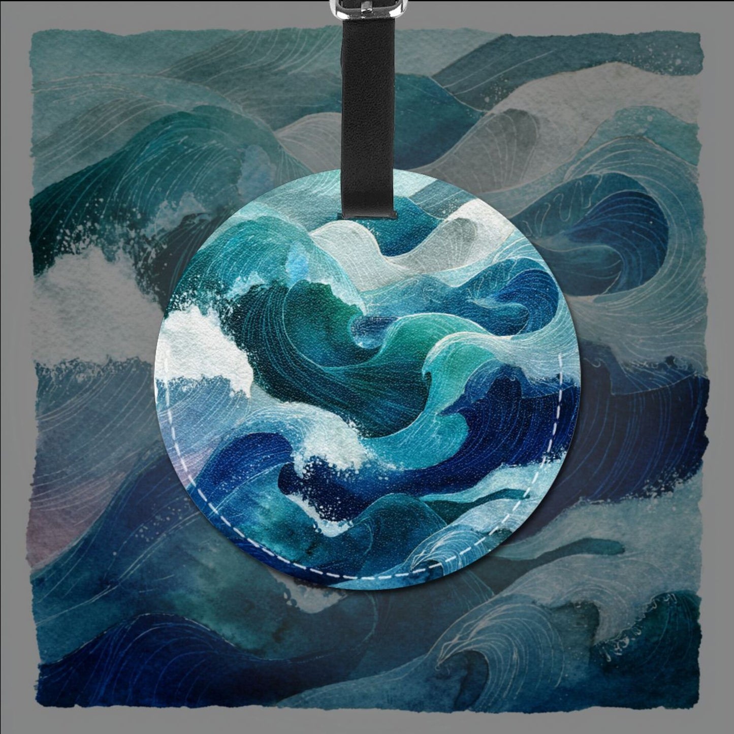 Round Leather Luggage Tag with Ocean Wave Design – 3.7in/9.8cm Travel Bag Identifier